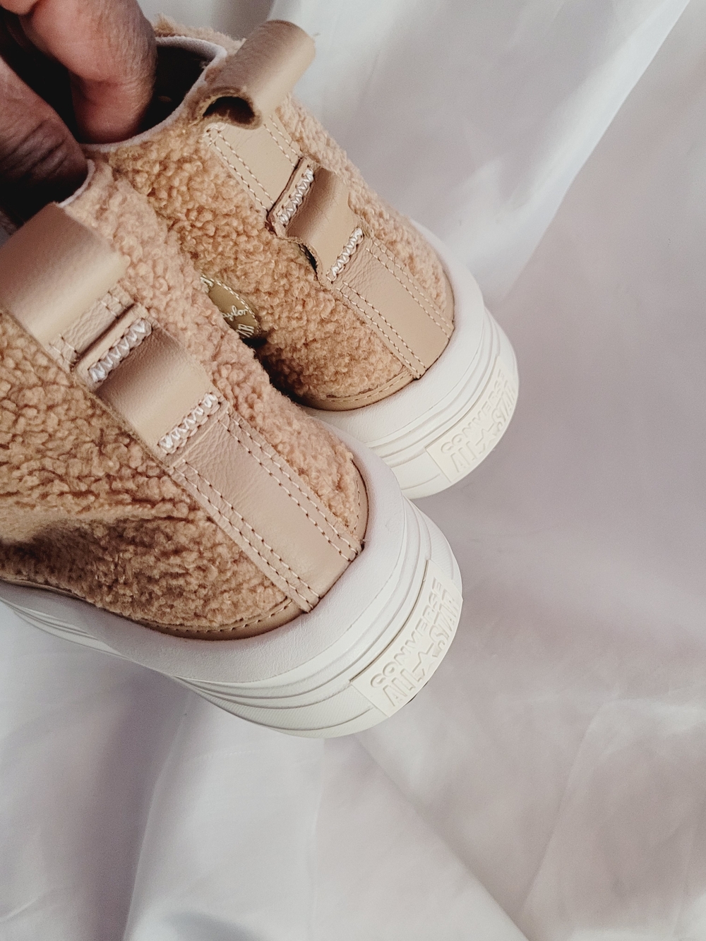 Converse Beige Sherpa Platform High-Top Sneakers Size 7.5M - Picture 2 of 9